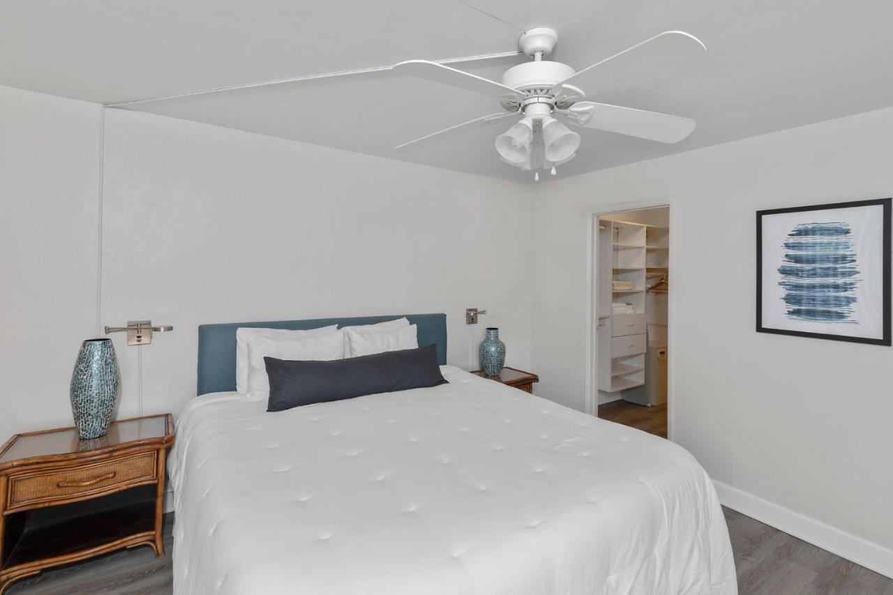 Incredible Beachfront 1Br - Sleeps 4 Awesome Location And In The Center Of Restaurants Many Beaches Golf And More Villa Kahana Esterno foto
