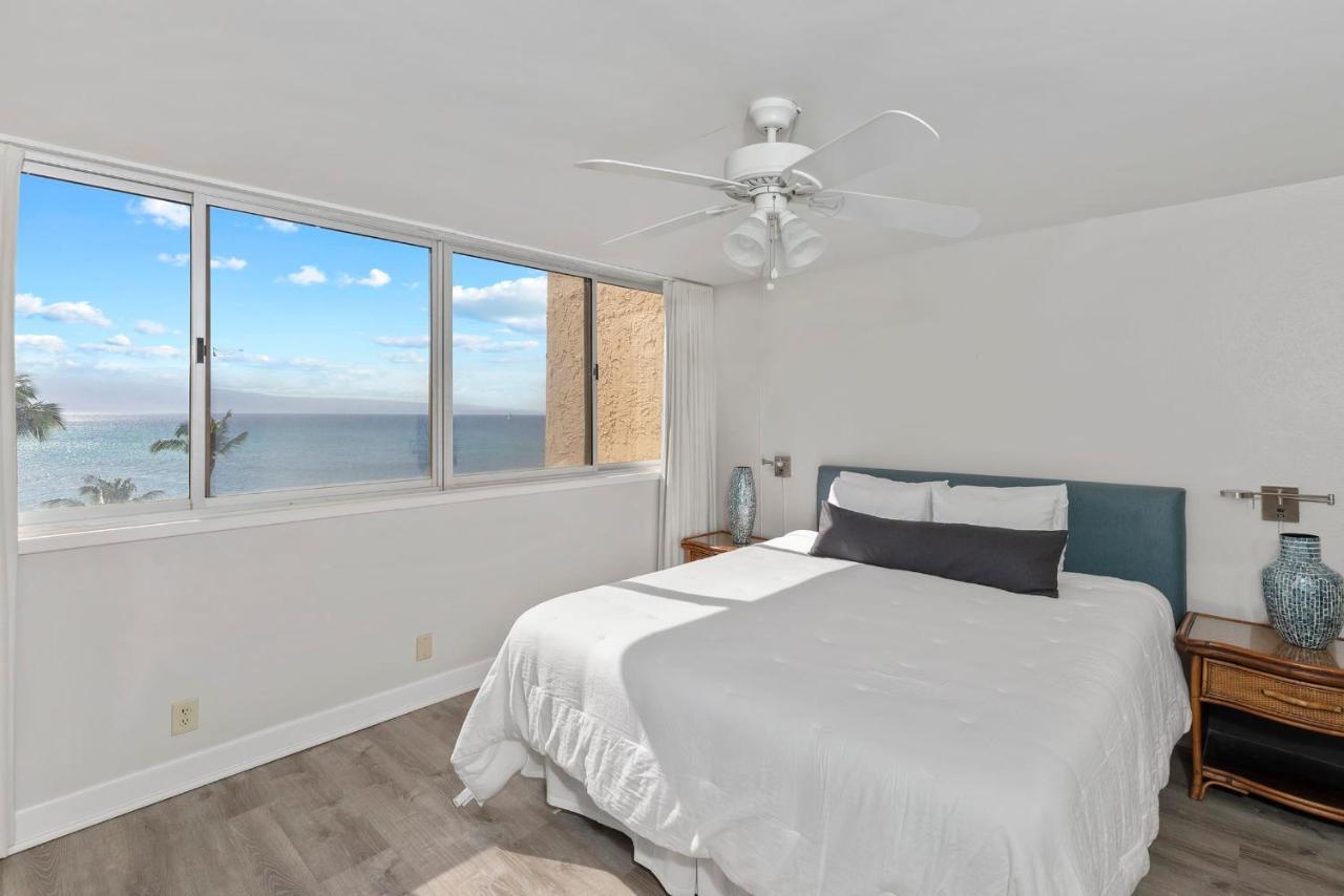 Incredible Beachfront 1Br - Sleeps 4 Awesome Location And In The Center Of Restaurants Many Beaches Golf And More Villa Kahana Esterno foto
